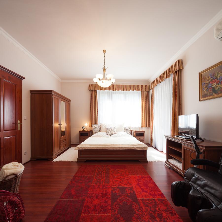 Villa Cecile Sopron Esterno foto